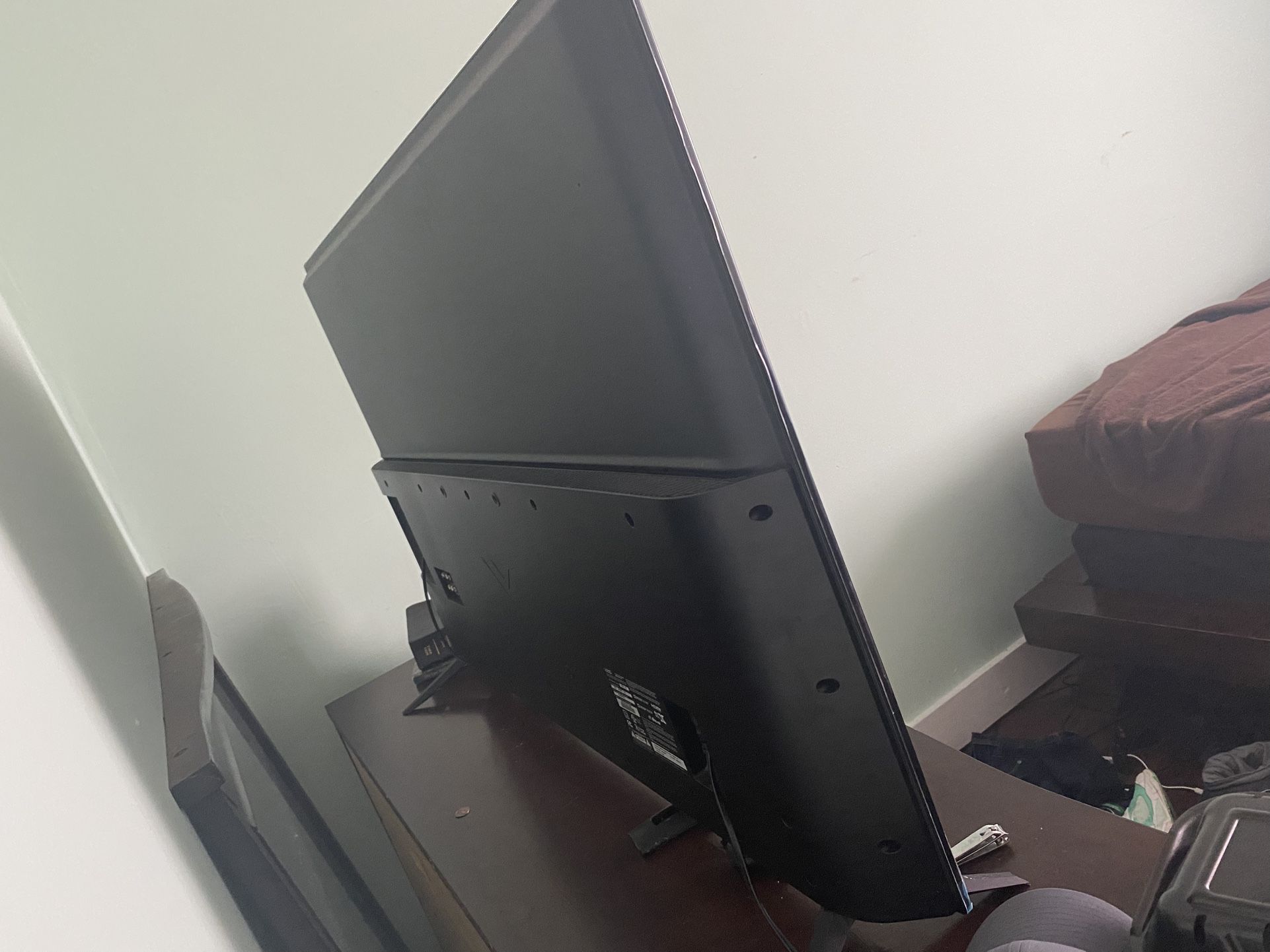 44 Inch Onn Tv