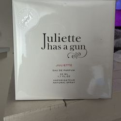 Juliette Has A Gun - Juliette Perfume