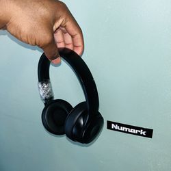 Black Beats Headphones 