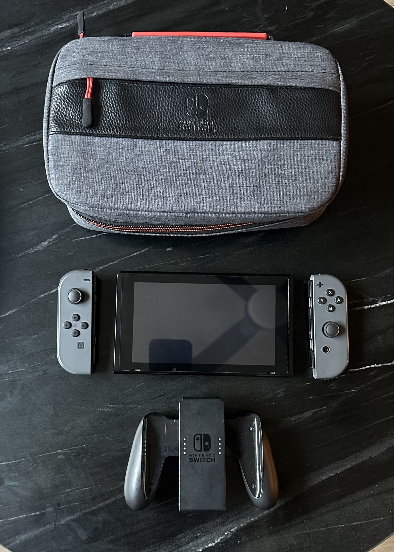 Nintendo Switch Console & JoyCons w/ Case (No Dock or Charger) Video games & Consoles
