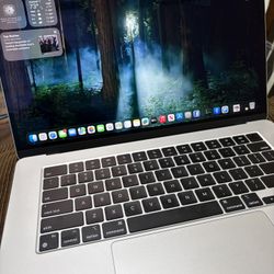 MacBook Air 15” M3, 24gb Ram; 1TB SSD; Apple Care Was
