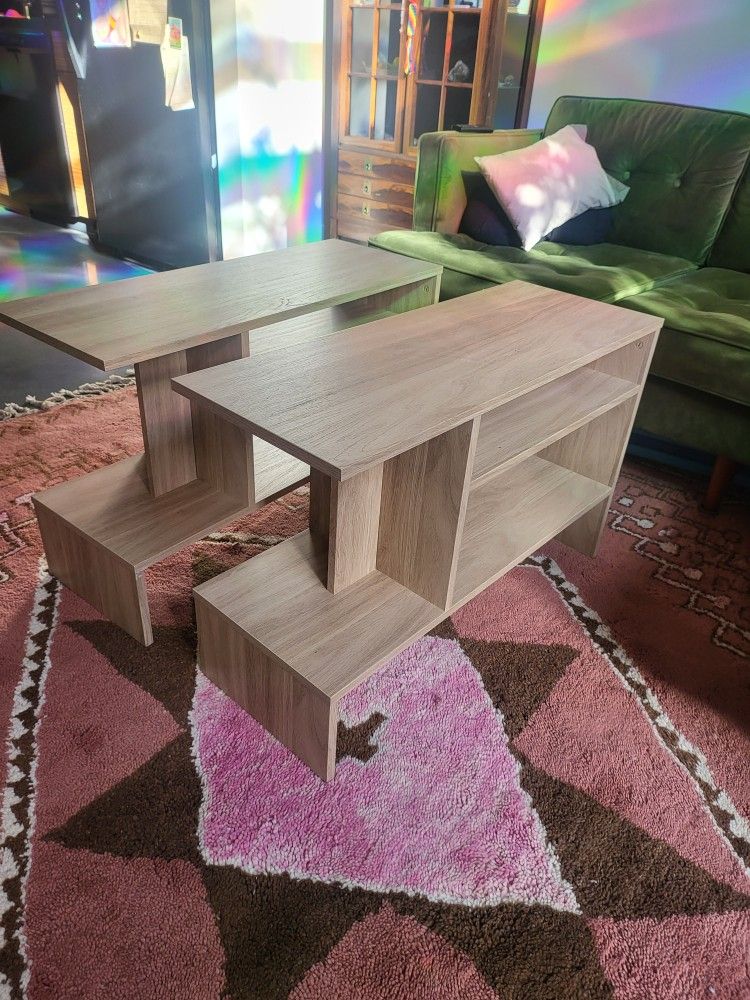 Side Table. Media Table