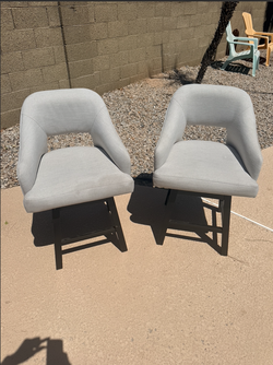 Set of 2 Ashley Furniture Swivel Barstools – Excellent Condition