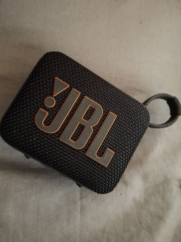 JBL GO 4