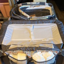 Play Pen Bassinet And Changing Table