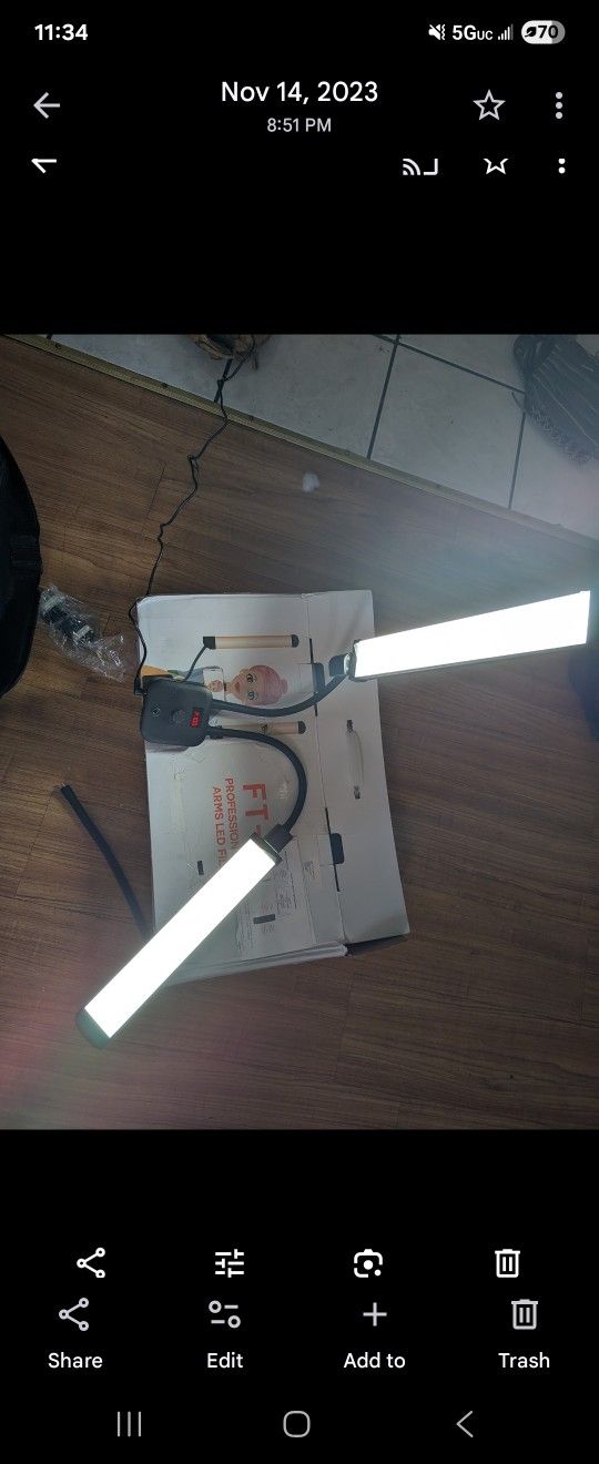 Dual Light Bars  Adjustbale "Selfie Lights "