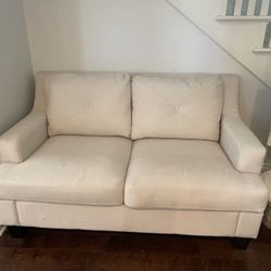 Loveseat 