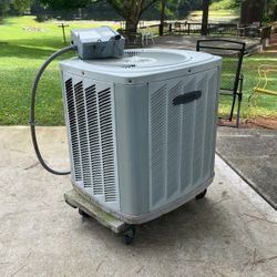 Trane AC Unit 1/2 a Ton