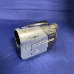 Canon DC50 Mini Dvd Digital Video camcorder w/Battery,PS,Excellent Condition