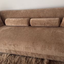 Couch Like New No Flaws 