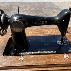 1927 SINGER SEWING MACHINE