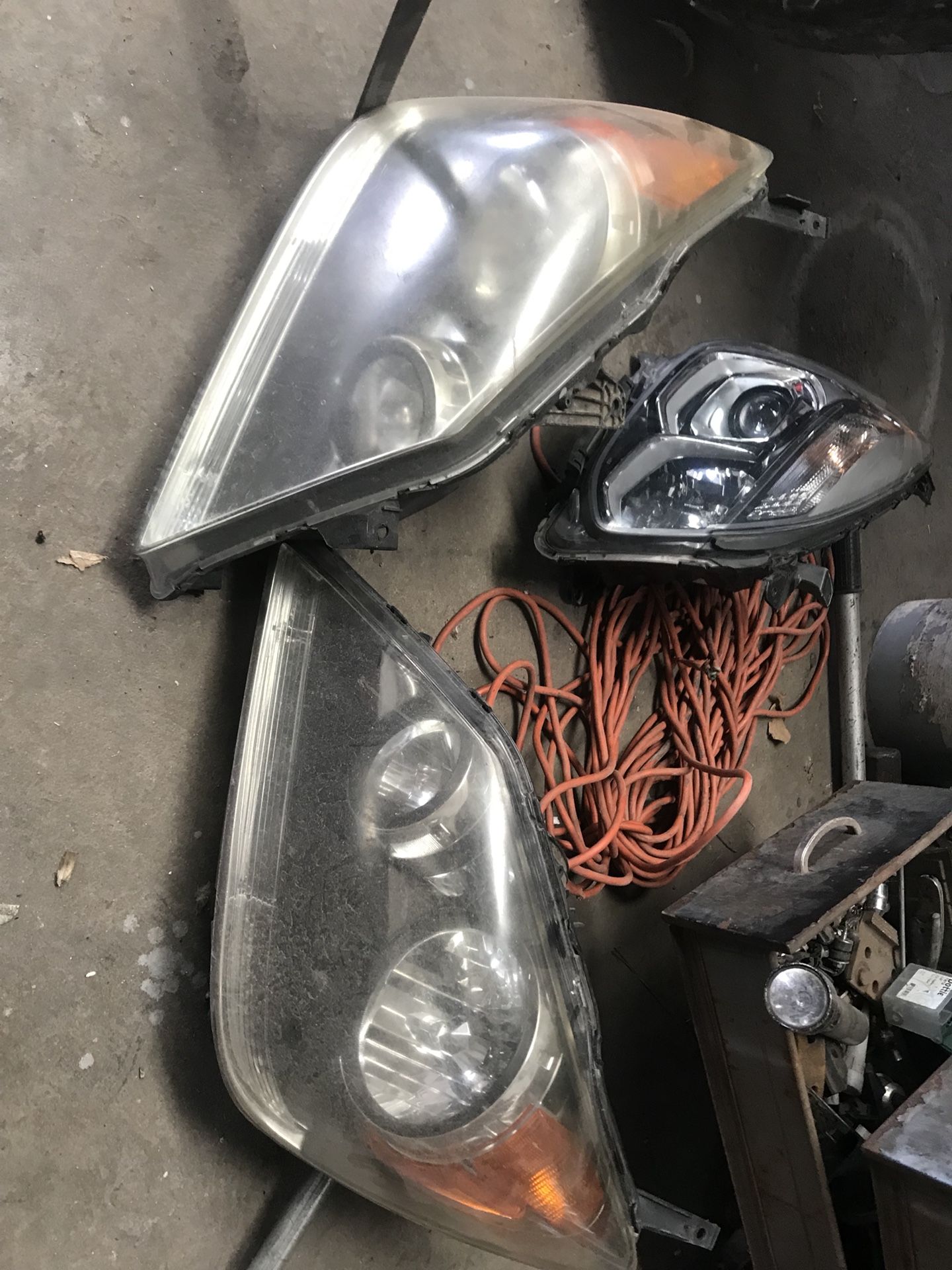 2009 Honda Odyssey headlights