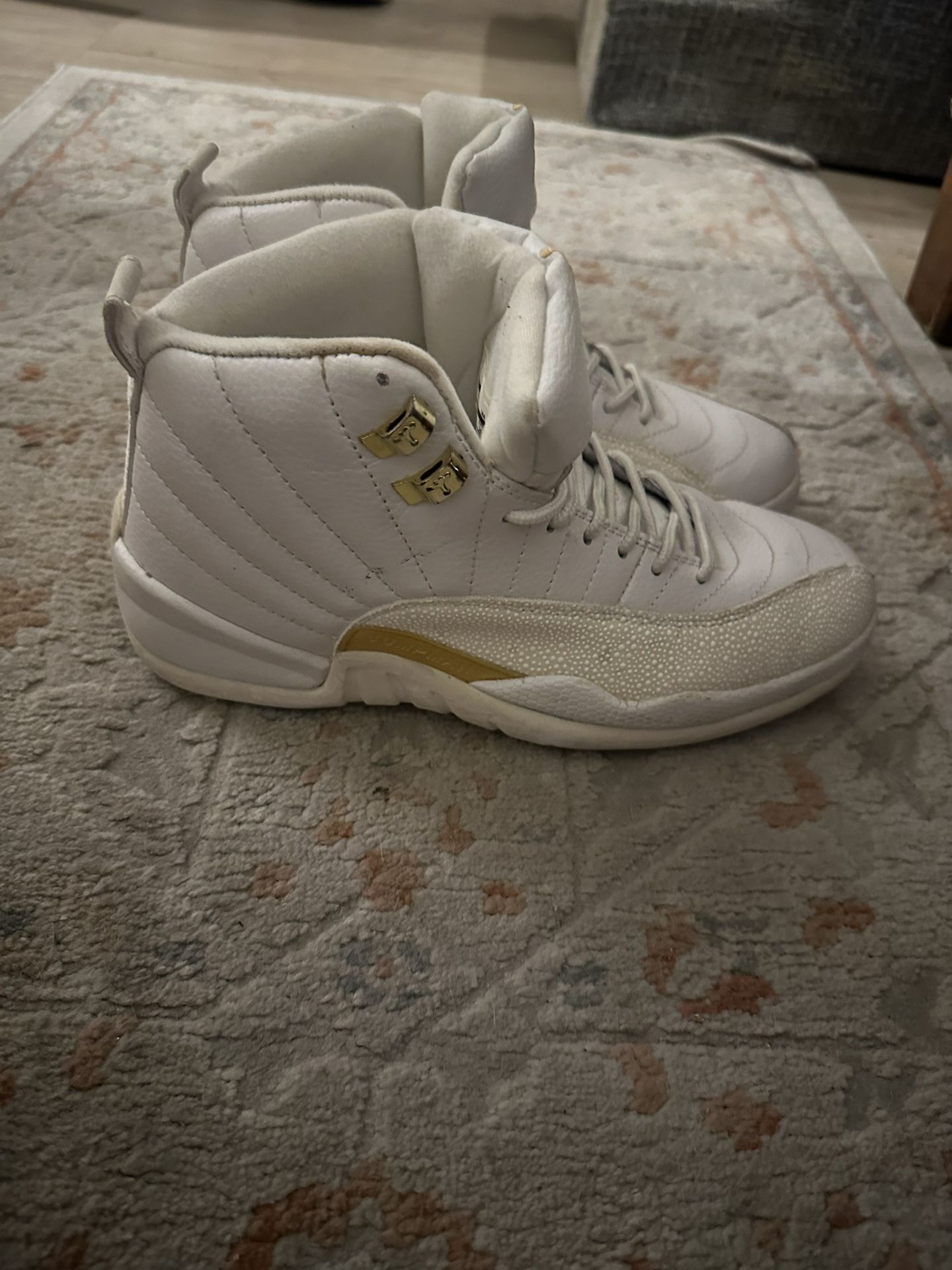 Tennis Shoes For sale