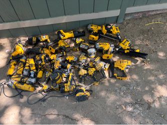 dewalt tool NOT WORKING FOR PARTS OR REPAIR