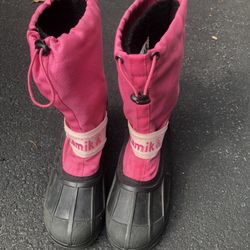 Size 5 Kamika Girls Boots
