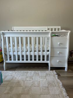 Mini crib and changing table