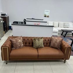 Montego Dark Brick Loveseat 