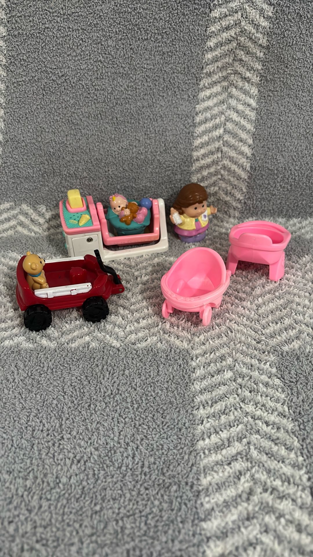 Fisher Price Little People Mom And Baby Set