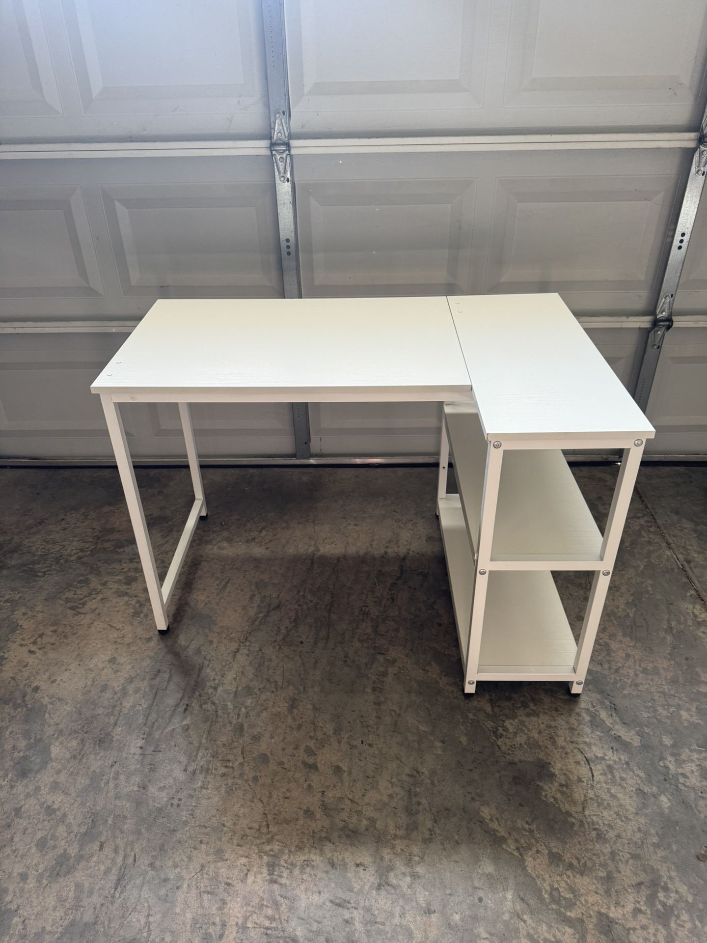 Small “L” Desk