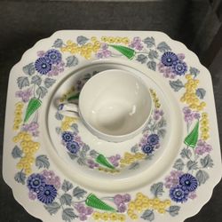 DEVON Tea Cups And Dessert Plates 32 Pieces English George JONES Colorful Botanical Flower MAJOLICA 