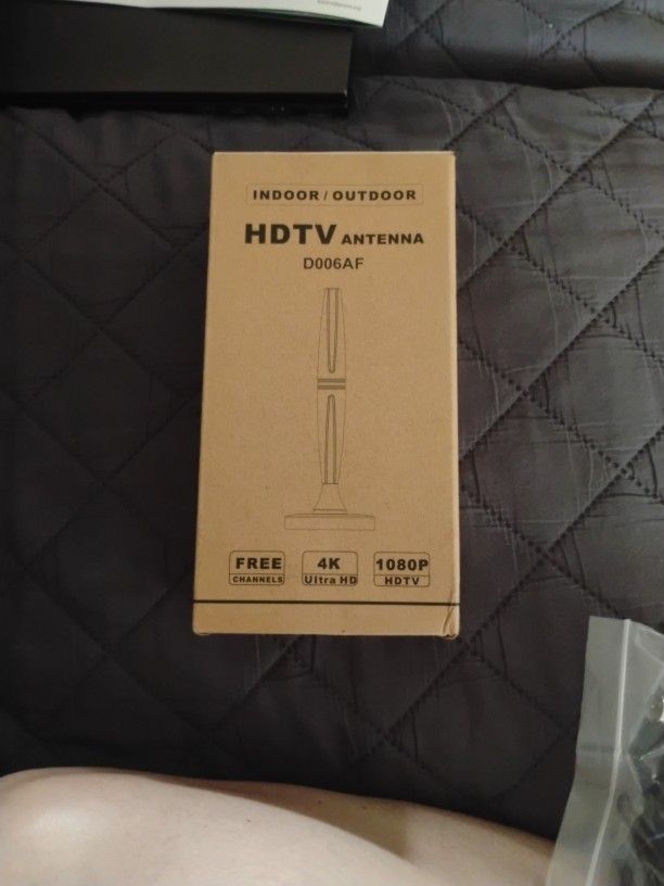Indoor/Outdoor HDTV Antenna