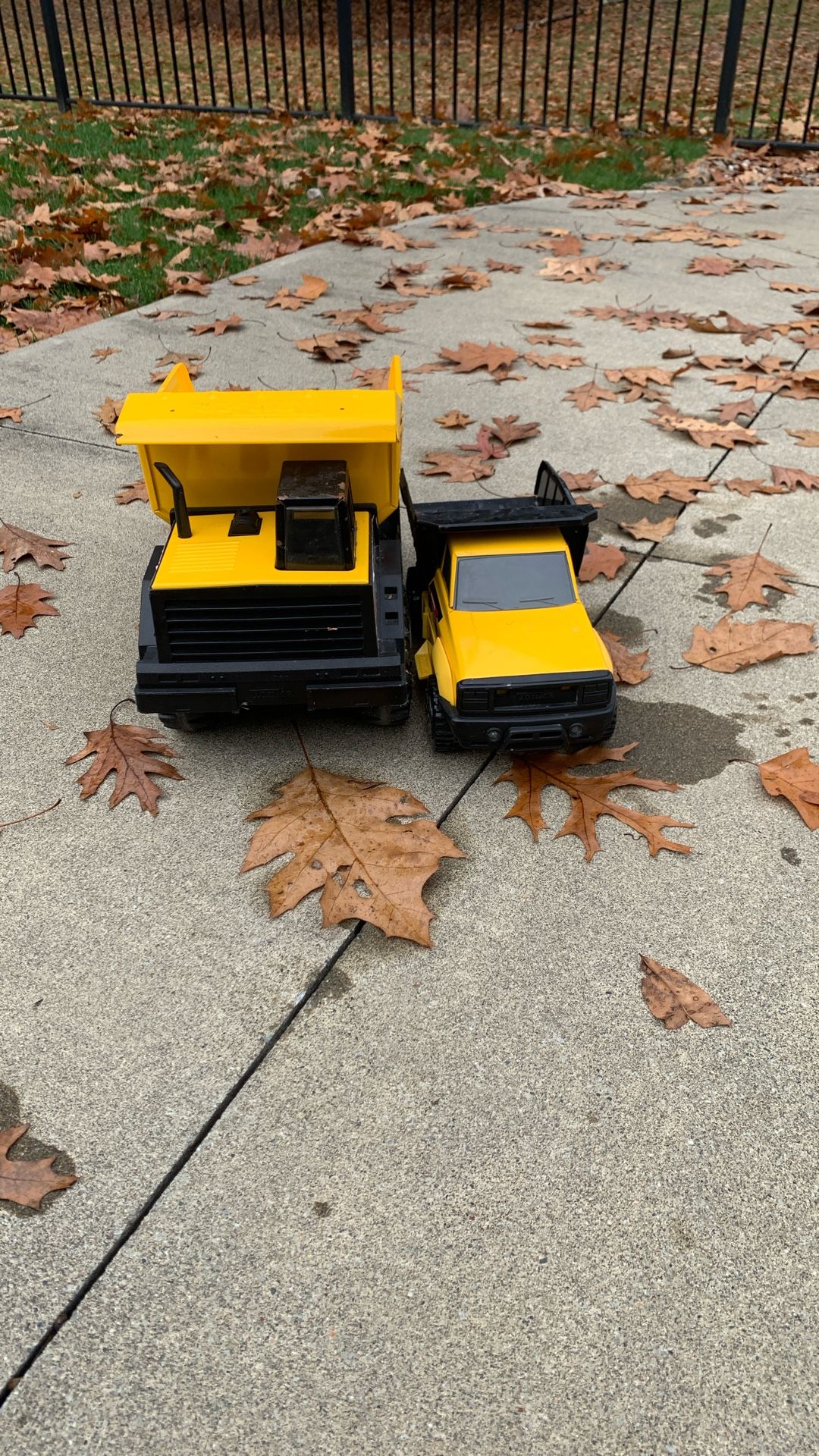 Metal Tonka Trucks
