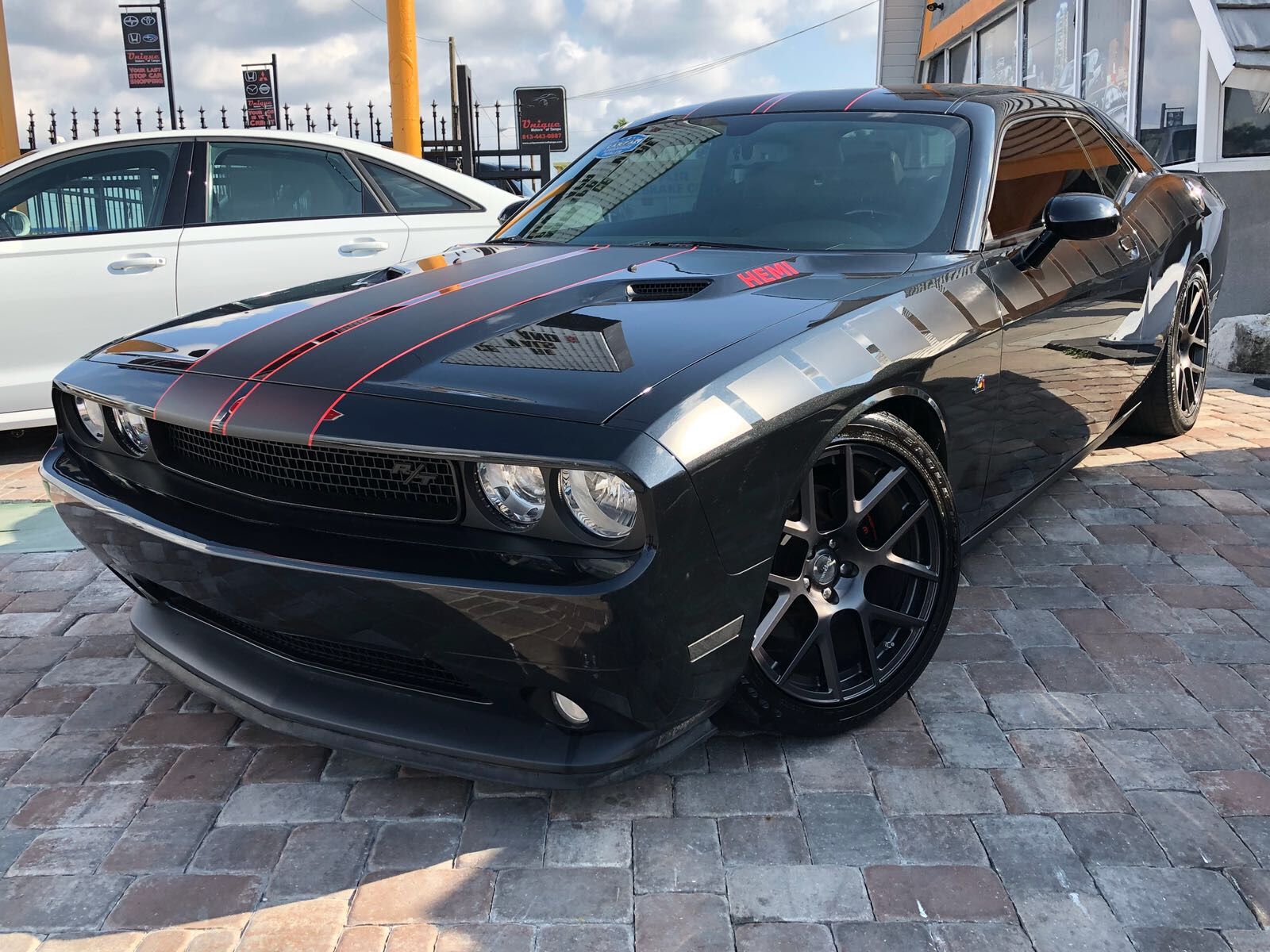 *2011 DODGE CHALLENGER RT*MINT CONDITION *MANY EXTRAS*POWER GLASS SUNROOF*!!! Down payment $$ 3.478$$