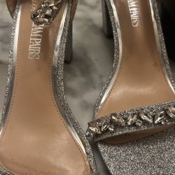 Like New 8-1/2 Glitter Diamond Heel Nice For Prom