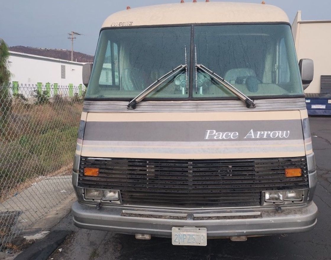 1989 Fleetwood Pace arrow