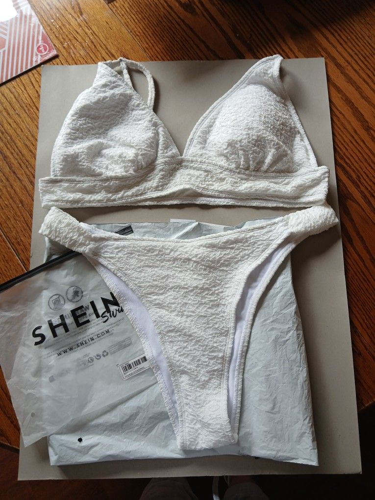 *NEW~NEVER WORN* XL Bikini Swim Suit
