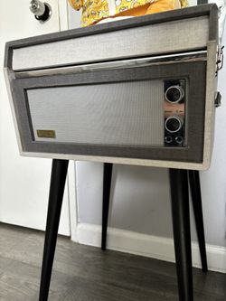 Crowley Turntable/Record Player