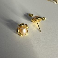 New Gold Plated Flower Pearl Earrings