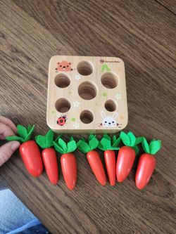 Wooden carrot harvest Montessori toy
