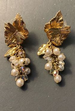 Kirk’s Folly Dragonfly on leaf Earrings