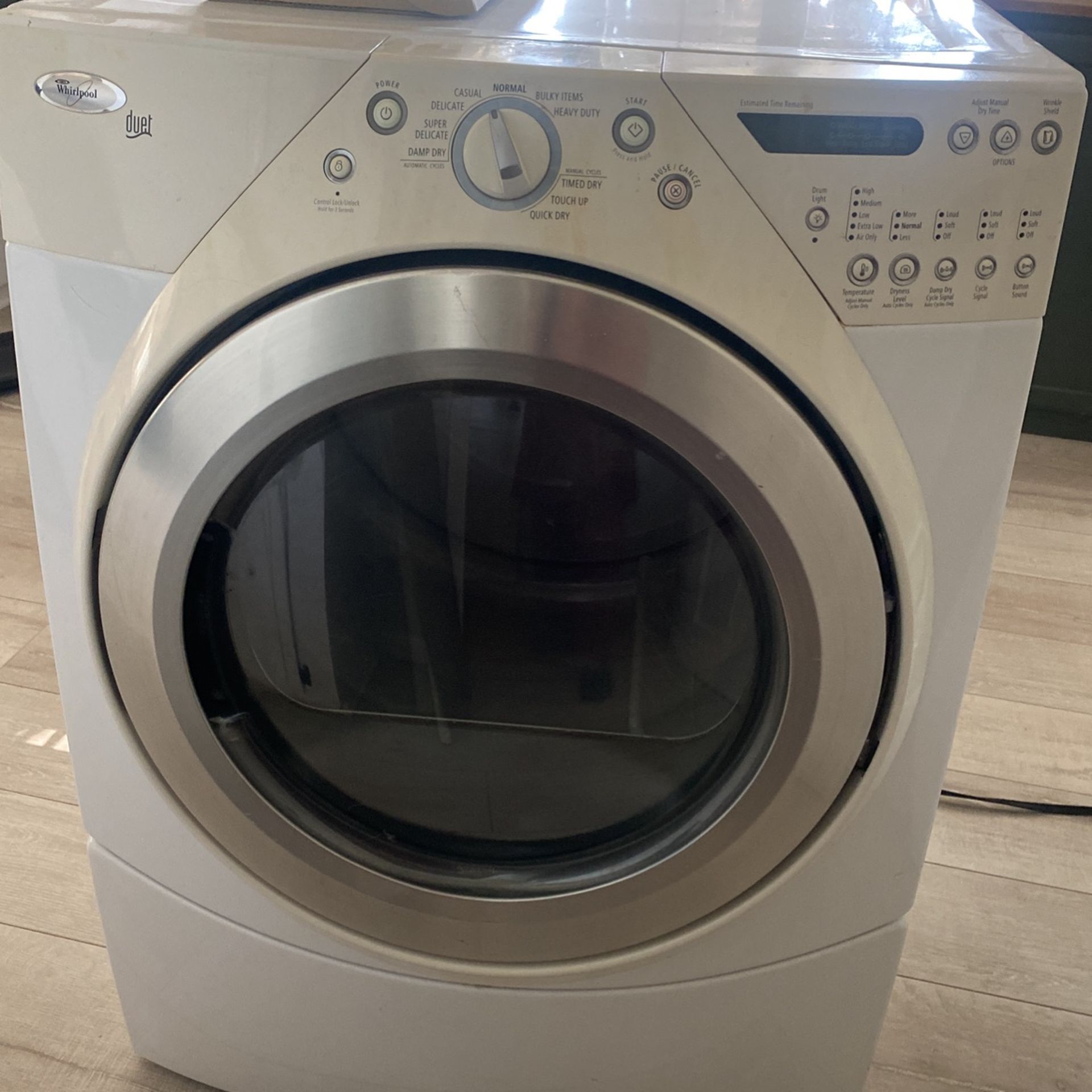 Free Gratis Whirlpool Duet Gas Dryer for Sale in La Mirada, CA OfferUp