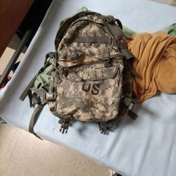 Us Bookbag With Several Compartments 