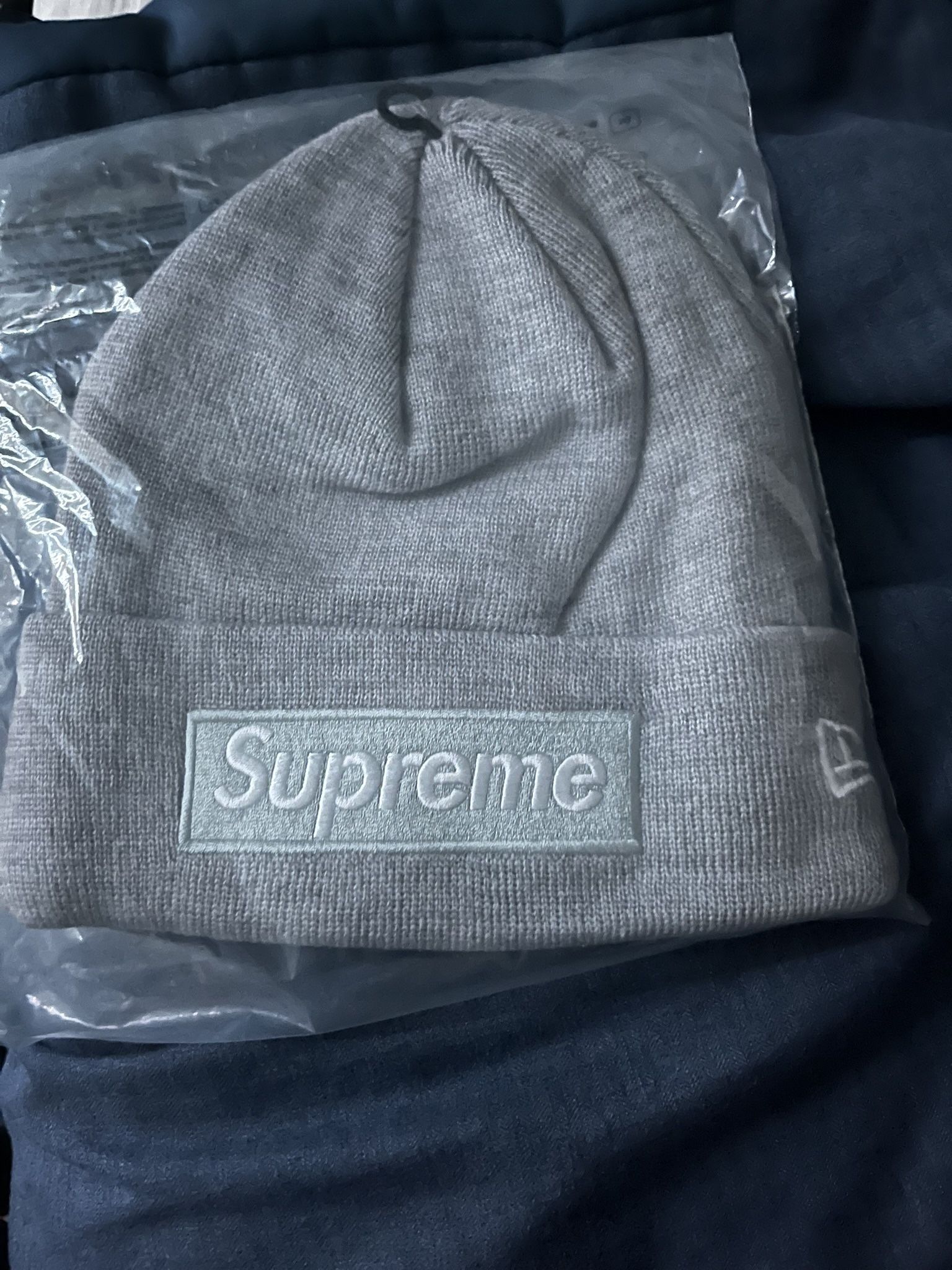 New Era Supreme Box Logo Beanie Heather Grey
