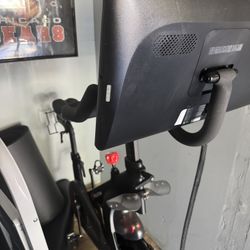 Peleton Bike (refurbished)