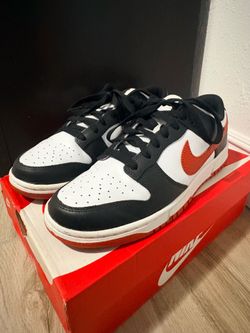 Nike Dunks size 9