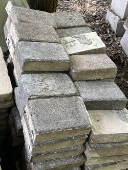 Pavers/retaining Blocks