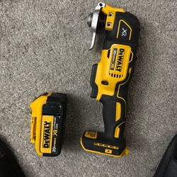 DEWALT 20V MAX XR Brushless Oscillating Multi-Tool. DCS356B