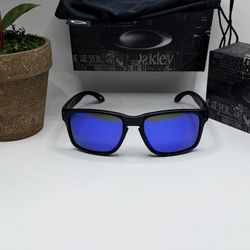 Oakley Holbrook sunglasses polarized😎
