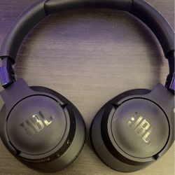 JBL wireless/bluetooth headphones
