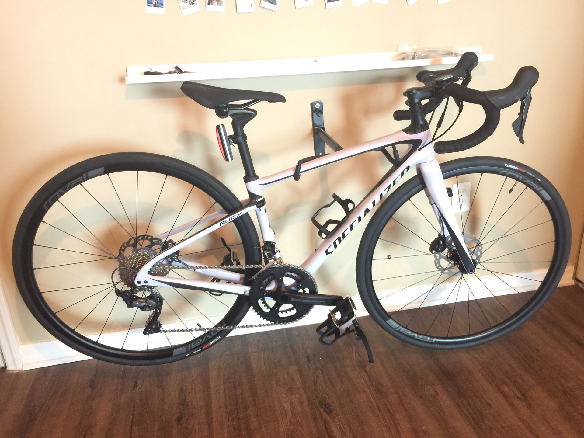 2017 Specialized Comp 44” Womans Road Bike
