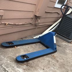 Pallet Jack 