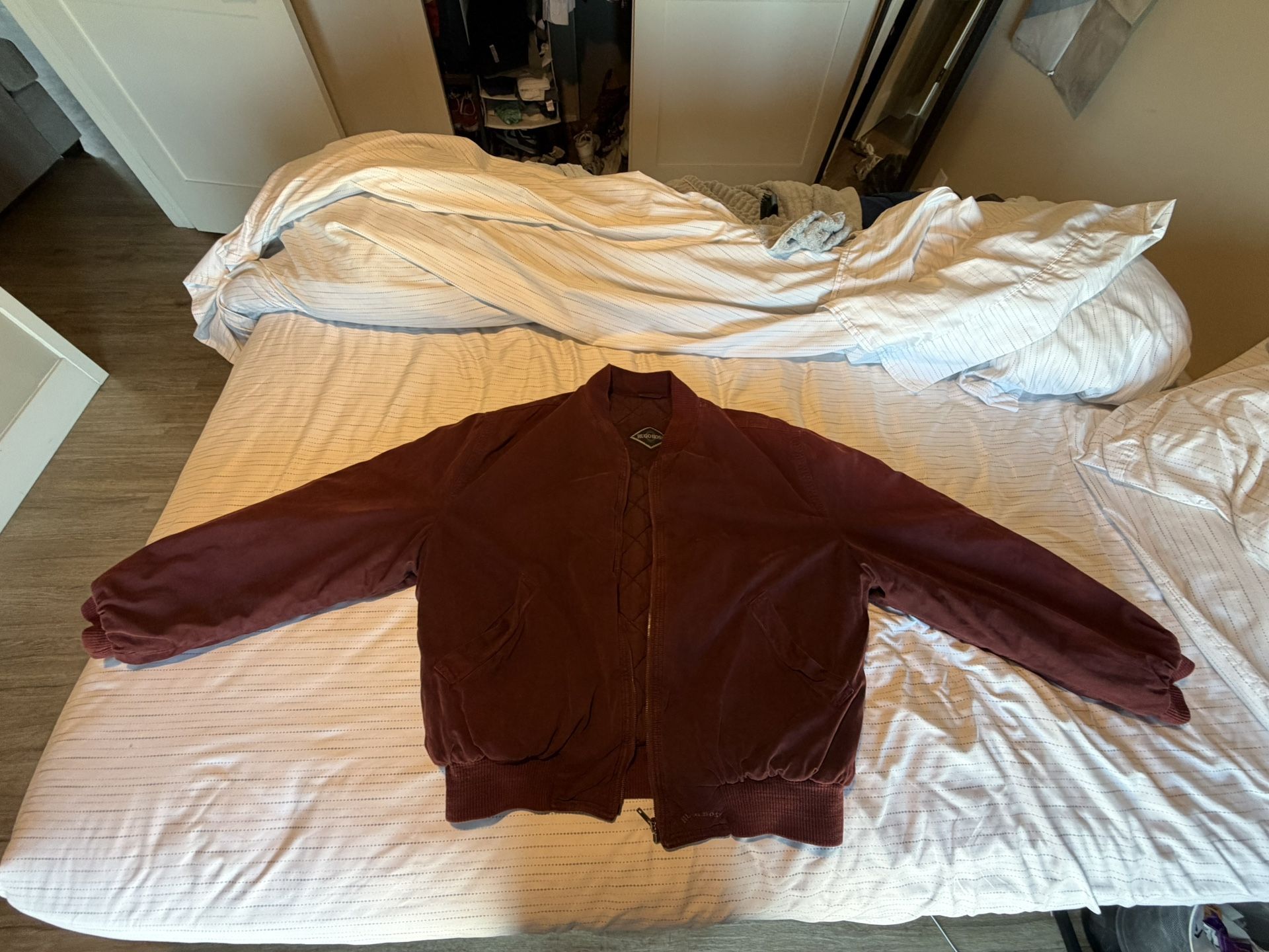 🧥 Hugo Boss Vintage Burgundy Bomber Jacket 🍷