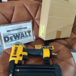 DeWalt brad Nailer 18 Gauge New