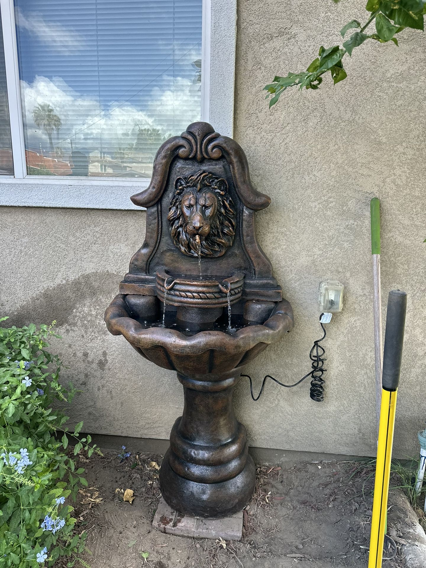 Lion Water Fountain