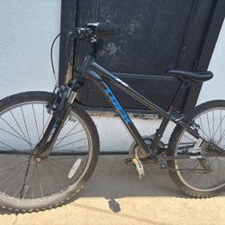 24-inch Trek kids' mountain bike
