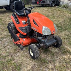 Kubota T2380 Lawn Tractor